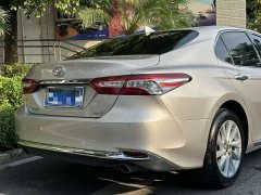 Toyota Camry 2.0G Luxury Edition - ფოტო 14