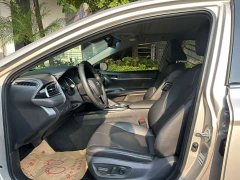 Toyota Camry 2.0G Luxury Edition - ფოტო 6