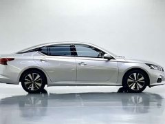 Nissan Teana 2.0L XL Comfort - ფოტო 9