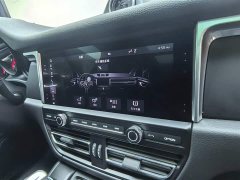 Porsche Macan 2.0T - ფოტო 14