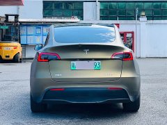 Tesla Model Y Rear-Wheel Drive - ფოტო 10