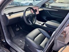 Tesla Model Y Rear-Wheel Drive - ფოტო 3