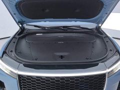 Li Auto ONE Extended Range 6-Seater - ფოტო 10