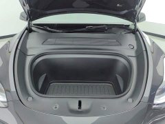 Tesla Model Y Rear-Wheel Drive - ფოტო 10