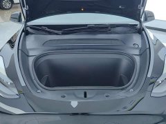 Tesla Model Y Rear-Wheel Drive - ფოტო 10
