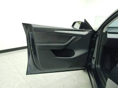 Tesla Model Y Rear-Wheel Drive - ფოტო 7