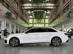 Audi A4L 40 TFSI Luxury Dynamic - ფოტო 2