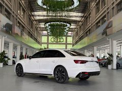 Audi A4L 40 TFSI Luxury Dynamic - ფოტო 3