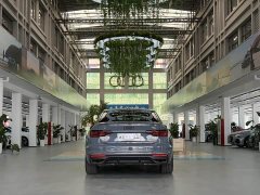 Audi A4L 40 TFSI quattro RS Package Dynamic Edition - ფოტო 2