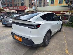 Tesla Model Y L Long Range All-Wheel Drive - ფოტო 4
