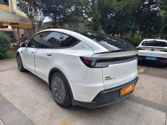 Tesla Model Y L Long Range All-Wheel Drive - ფოტო 6