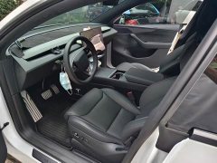 Tesla Model Y L Long Range All-Wheel Drive - ფოტო 8