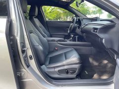 Lexus UX 260h Exploration & Interest Edition - ფოტო 10