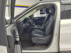 Ford Explorer EcoBoost 285 AWD Titanium 6-Seater - ფოტო 9