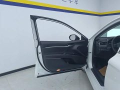 Toyota Camry 2.0L GVP Leading Edition - ფოტო 7