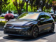 Volkswagen Golf GTI 380TSI DSG GTI - ფოტო 1