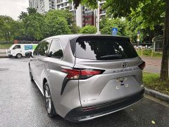 Toyota Sienna 2024 2.5L Hybrid AWD Luxury - ფოტო 2