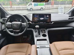 Toyota Sienna 2024 2.5L Hybrid AWD Luxury - ფოტო 8