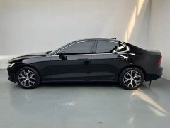Volvo S60 B4 Smart Luxury Edition - ფოტო 3