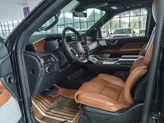 Lincoln Navigator 3.5T Prestige Edition - ფოტო 9