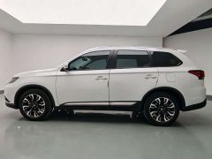 Mitsubishi Outlander 2.0L FWD Comfort 5-Seater - ფოტო 11