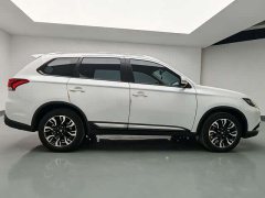 Mitsubishi Outlander 2.0L FWD Comfort 5-Seater - ფოტო 12