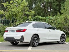 BMW 3 Series 325Li M Sport Package - ფოტო 19