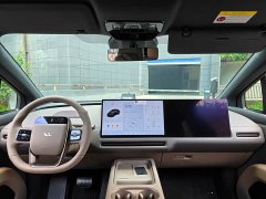 Li Auto i6 2025 Two-Wheel Drive Standard - ფოტო 13