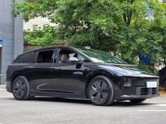 Li Auto i6 2025 Two-Wheel Drive Standard - ფოტო 3