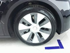 Tesla Model Y Rear-Wheel Drive - ფოტო 6