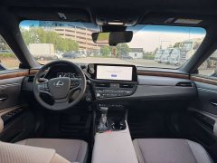 Lexus ES 2023 200 Luxury - ფოტო 20