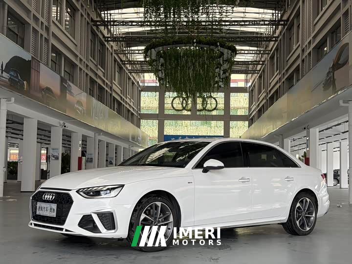 Audi A4L 40 TFSI Fashion Dynamic