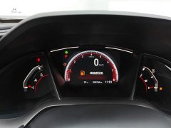Honda Civic 2021 Hatchback 220 Turbo CVT Trendy Control - ფოტო 14