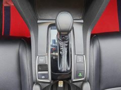 Honda Civic 2021 Hatchback 220 Turbo CVT Trendy Control - ფოტო 16