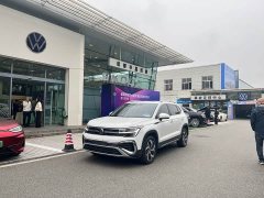 Volkswagen 300TSI 2WD Edition - ფოტო 18