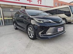 Toyota Sienna 2.5L Hybrid Premium Edition - ფოტო 3