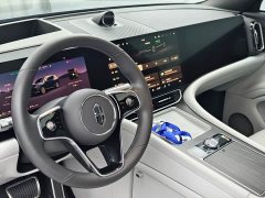AITO M9 Extended Range Ultra 42kWh 6-Seater - ფოტო 11