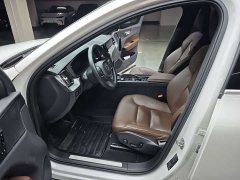 Volvo XC60 2022 B5 AWD Smart Luxury Edition - ფოტო 13