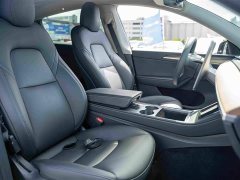 Tesla Model Y Long Range All-Wheel Drive - ფოტო 15