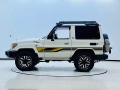 Toyota Land Cruiser (Imported) LC71 2022 4.0L Middle East Version - ფოტო 3