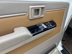Toyota Land Cruiser (Imported) LC71 2022 4.0L Middle East Version - ფოტო 9