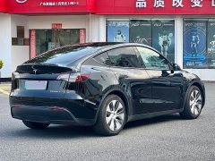 Tesla Model Y Standard Range RWD - ფოტო 10