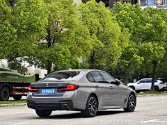 BMW 5 Series (Imported) 530i M Sport Package - ფოტო 9