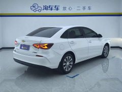 Chevrolet Cruze 320 Automatic Enjoy Sunroof Edition - photo 3