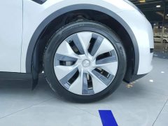 Tesla Model Y 2022 Facelift Rear-Wheel Drive - ფოტო 6