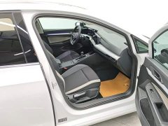 Volkswagen Golf 2023 Facelift 280TSI DSG Pro - ფოტო 8