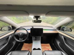 Tesla Model Y Rear-Wheel Drive - ფოტო 12