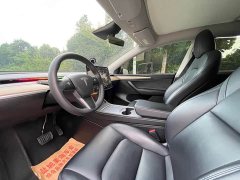 Tesla Model Y Rear-Wheel Drive - ფოტო 8