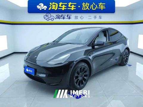 2024 Tesla Model Y Rear-Wheel Drive