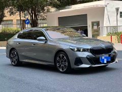 BMW 5 Series 530Li Premier M Sport Package - ფოტო 2